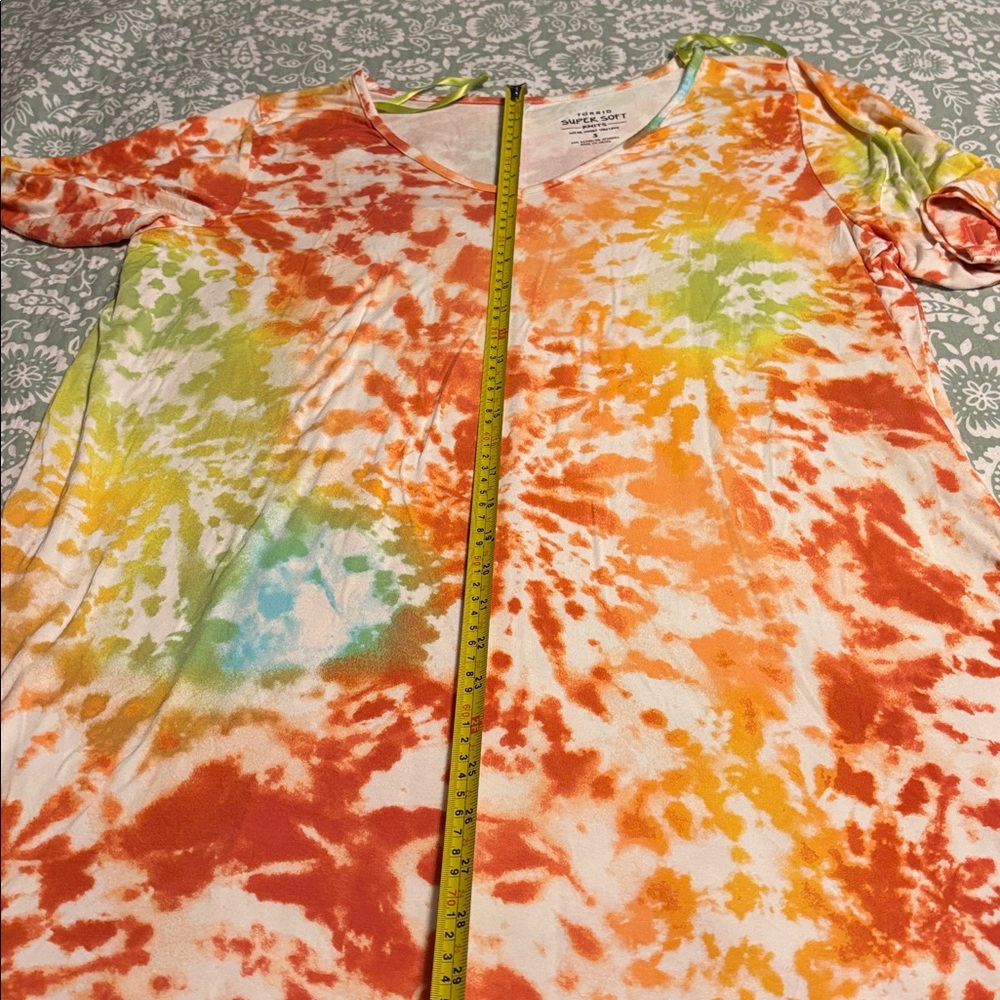 Torrid NWOT Tie-Dye V-Neck Super Soft Dress Size 3 (22/24 or 3X) - Picture 10 of 11